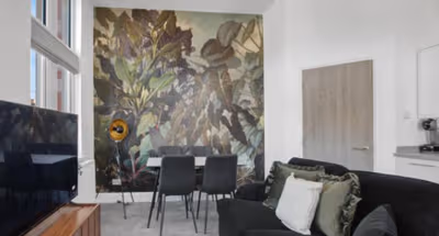 77 Craddock Apartment