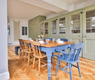 46 Claude Rd