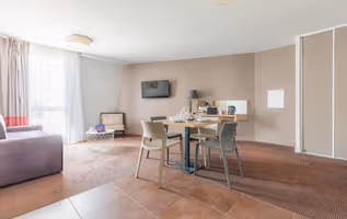 Boulevard Godard Serviced Apartment