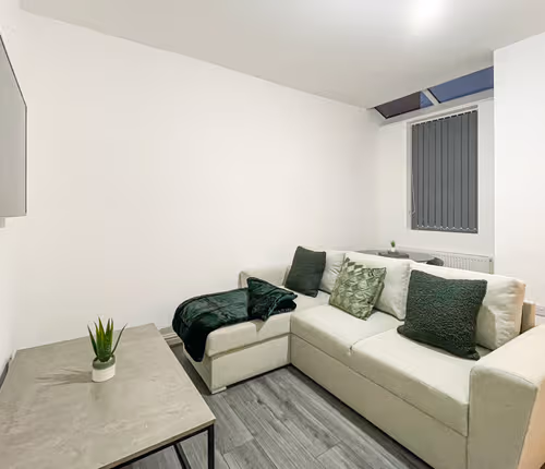 Princess Hideout with Street Parking