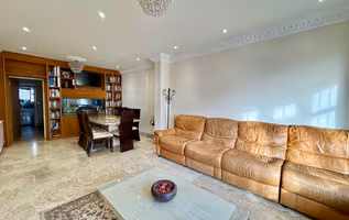 Luxury 8 Bed Home Near Luton Airport