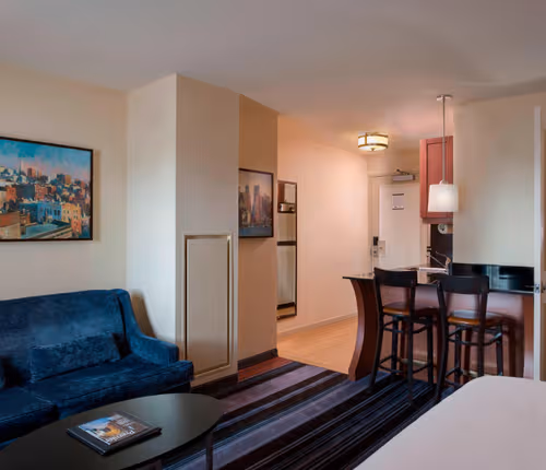 6th Avenue Aparthotel