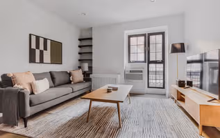 Irving Place Apartment