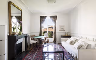 Steps from the Seine and Île Saint-Louis – BD Morland