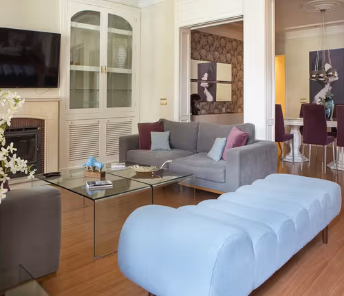 A 250m2 Barrio de las Letras abode for an extra glamorous stay in the city of lights