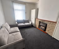 4 Bedroom House in LS11