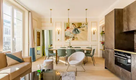 A Thoughtfully Designed Retreat In Historic Paris