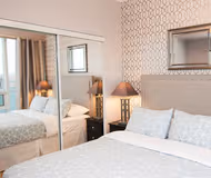 Bremner Blvd Serviced Apartment