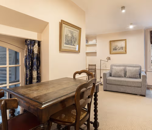 Paul-Louis Courier Serviced Apartment