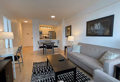 Symphony House Apartment