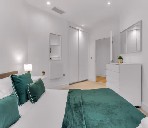 Heathrow Lodges by MySquare