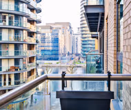 Millharbour Canary Wharf Reseidence with Balcony & River View