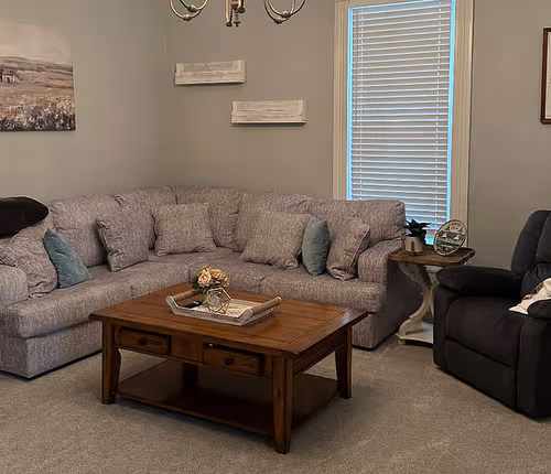 W High St Springfield Apartment