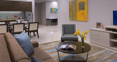 Persiaran Puteri Serviced Apartment