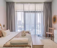 Charming Tropical Apartment Minutes To Dubai Mall