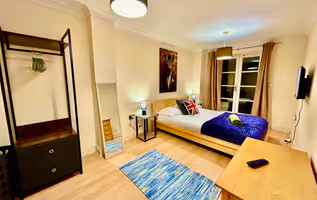 Albany - 5 bedroom house