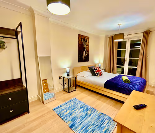 Albany - 5 bedroom house