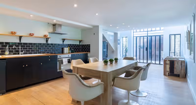 Stone's throw from the Eiffel Tower, the Seine, Pont de l 'Alma with Rooftop hot tub & Private Movie Theatre