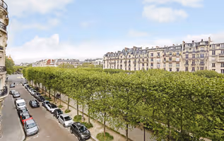 At The Junction of Hôtel des Invalides & The Eiffel Tower