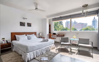 Premium Serviced Apartment at Lavellle Road