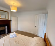 Spacious 4-Bed Home Near Cambridge City Centre