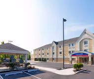 Candlewood Secaucus Rd ApartHotel