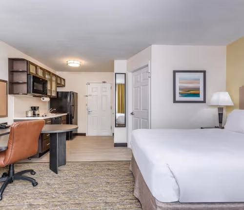 Candlewood Secaucus Rd ApartHotel