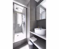 Rue Copernic service apartment