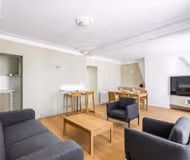 Rue Copernic service apartment