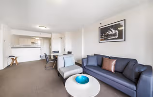 Oaks Sydney Castlereagh Suites