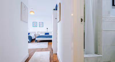 2BR City Heights Apt | Sleeps 7 | Parking & WiFi