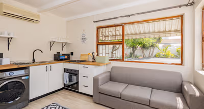 7 Ashtown St Serviced Apartment