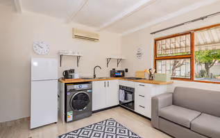7 Ashtown St Serviced Apartment