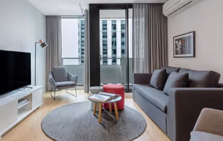 Oaks Melbourne Southbank Suites