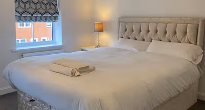 36 JL 4 Bed Station Garden House