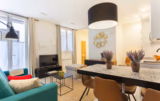 Calle de la cabeza Serviced Apartments