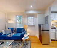 Jay Furnished Apartments D