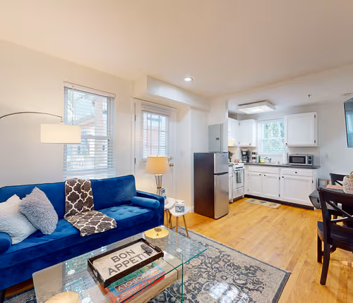 Jay Furnished Apartments D