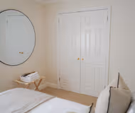 Hidden Haven | 2 BR Apartment | Free Parking | Oxford