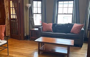 Ainsworth St Apartment