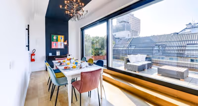 Walk to Duomo Cathedral, Milan City Center