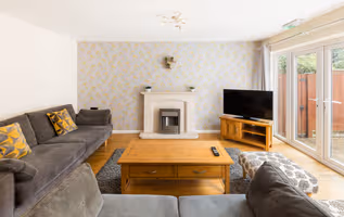 28 Manfield Apartment