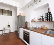 110m2 a classic luxury home with memorable views of the seine on Quai de Béthune