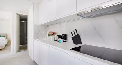 Charming 2-Bedroom Apartment on Rue Ponthieu