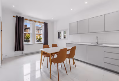 Springbank Executive Apartment