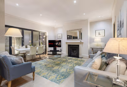 Elegant 3-Bedroom Kensington Flat near Earls Court