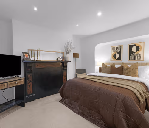 Luxury 3BR 2BA with Hot Tub & Garden