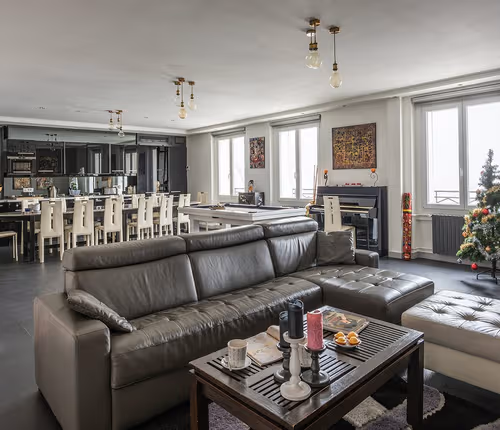 Smashing Luxury 3br | Quai des Augustins | Magnificient views to La Seine & Notre Dame