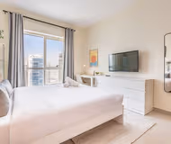 Lake Point Tower 2BR Serviced Apartment