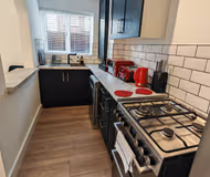 Recently Refurbished One Bedroom House With Garden